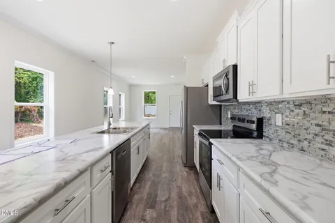 $299,900 | 1304 Goldsboro Avenue, Sanford, NC 27330