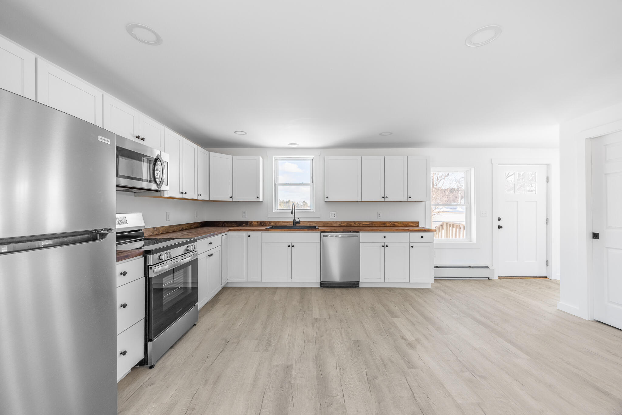 139 Billings Road Hermon, ME 04401 - Photo 15 of 29 Kitchen-2