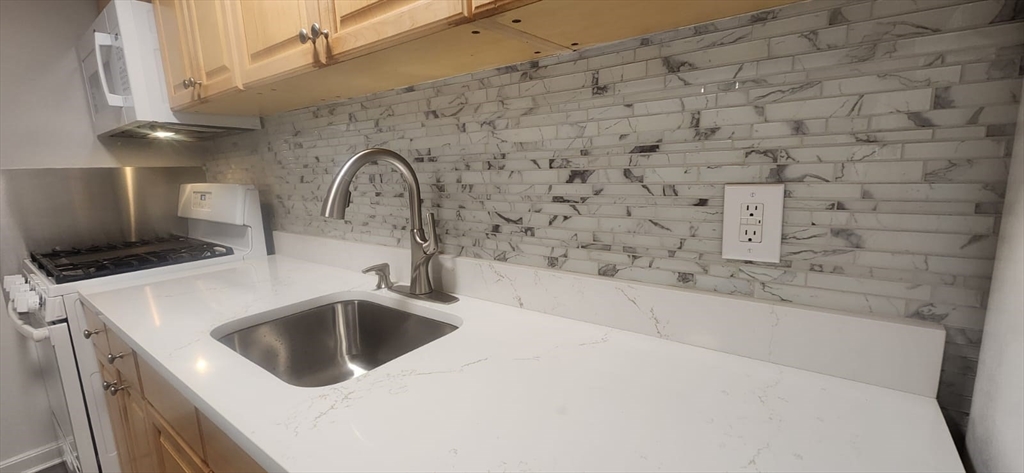 7 High Street, Unit 15 Clinton, MA 01510 - Photo 10 of 20 Gallery Image 10
