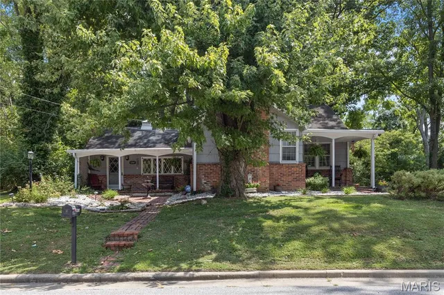 $206,000 | 5207 Clifton Terrace Road, Godfrey, IL 62035