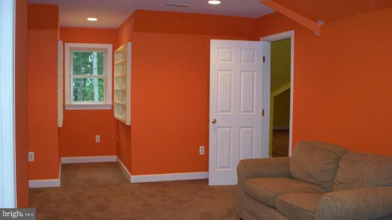 2266 Baldwin Mill Road Fallston, MD 21047 - Photo 18 of 26 Sitting Room