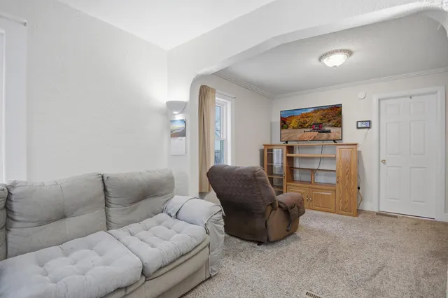 $158,400 | 1403 11th Avenue Northwest, Austin, MN 55912