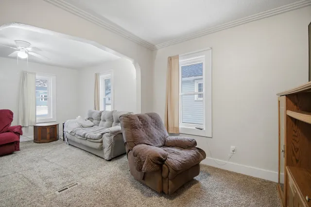 $158,400 | 1403 11th Avenue Northwest, Austin, MN 55912