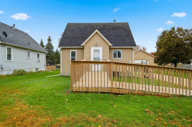 $158,400 | 1403 11th Avenue Northwest, Austin, MN 55912