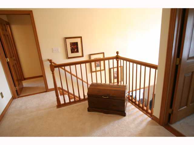 475 Ridge View Place Powell, OH 43065 - Photo 7 of 11 Gallery Image 7