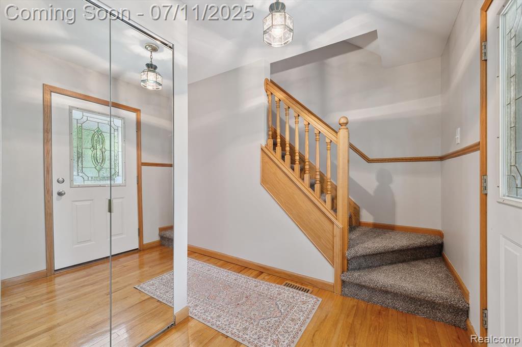 33981 Embassy Street Chesterfield, MI 48047 - Photo 14 of 51