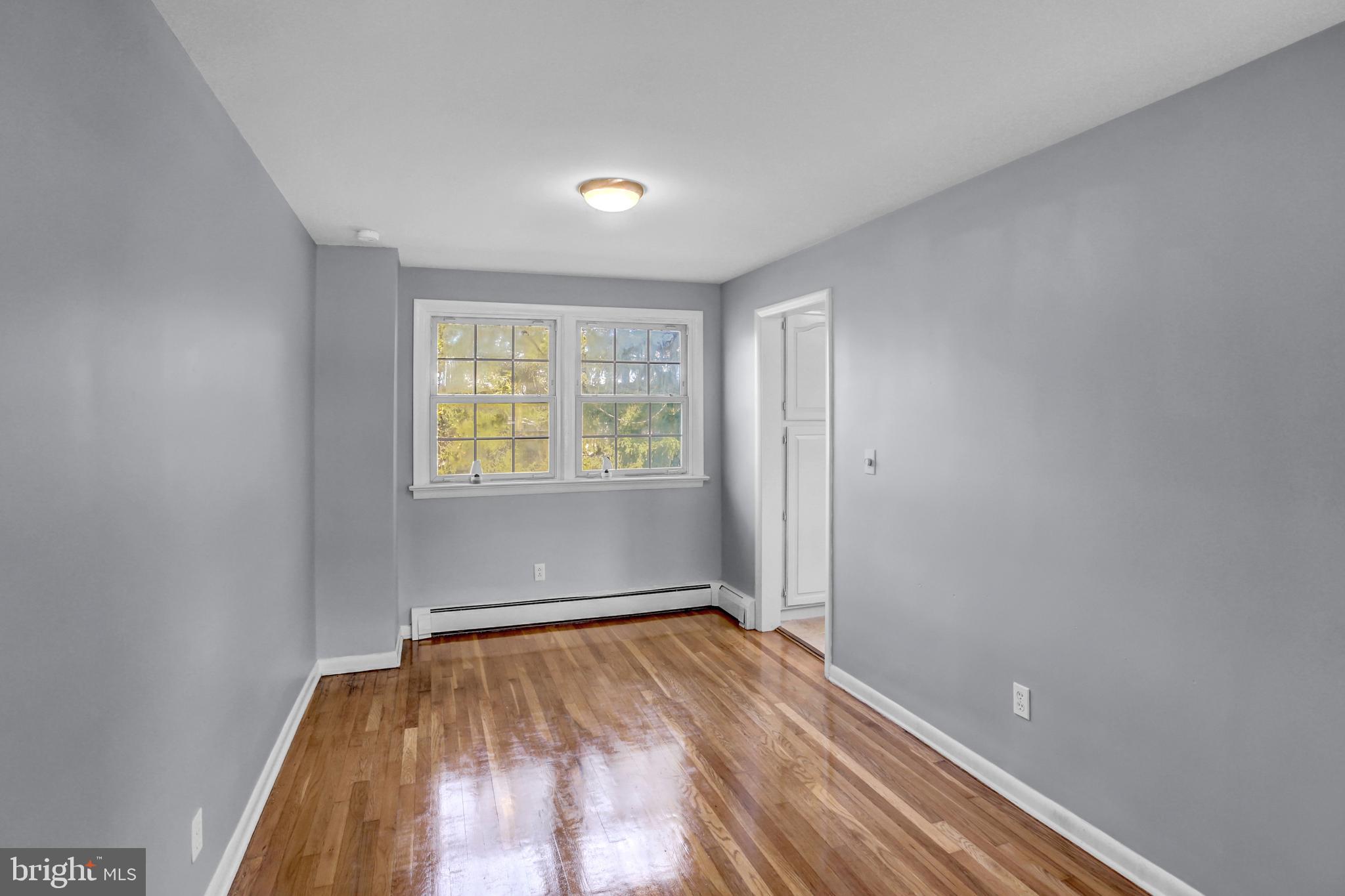 739 Colonial Avenue York, PA 17403 - Photo 12 of 29 Gallery Image 12