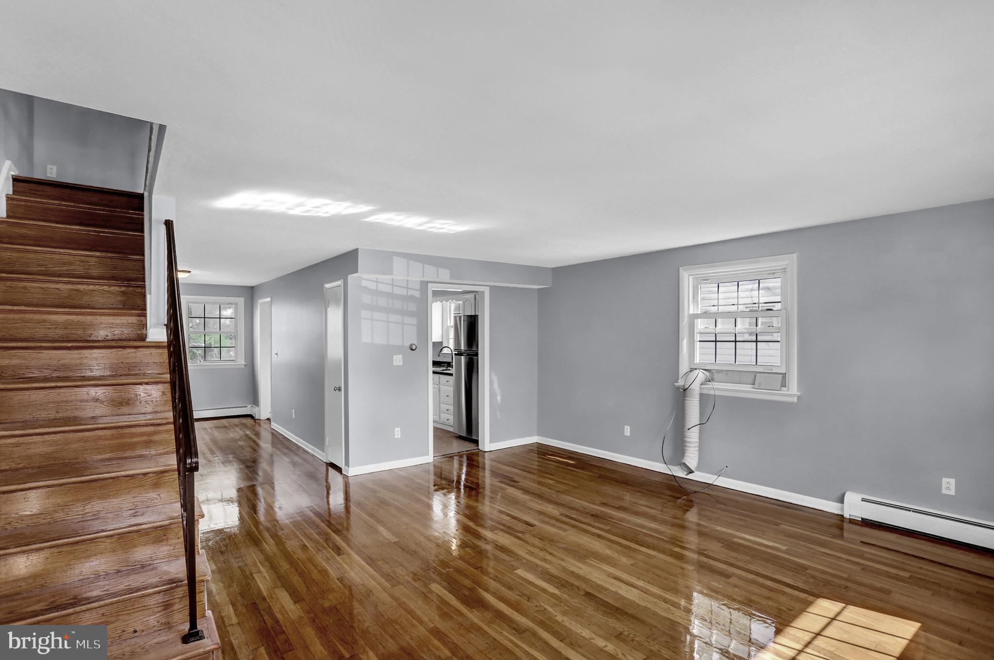 739 Colonial Avenue York, PA 17403 - Photo 2 of 29 Gallery Image 2