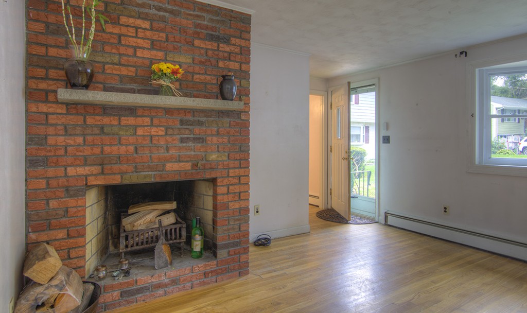 52 Longhill Road Lynn, MA 01904 - Photo 9 of 20 Gallery Image 9