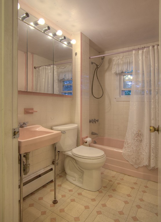 52 Longhill Road Lynn, MA 01904 - Photo 10 of 20 Gallery Image 10
