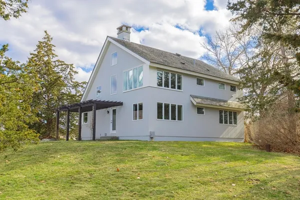 $3,900,000 | 80 R Eastern Avenue, Essex, MA 01929