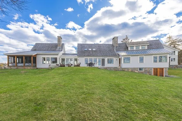 $3,900,000 | 80 R Eastern Avenue, Essex, MA 01929