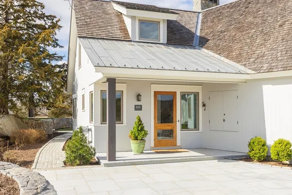 $3,900,000 | 80 R Eastern Avenue, Essex, MA 01929