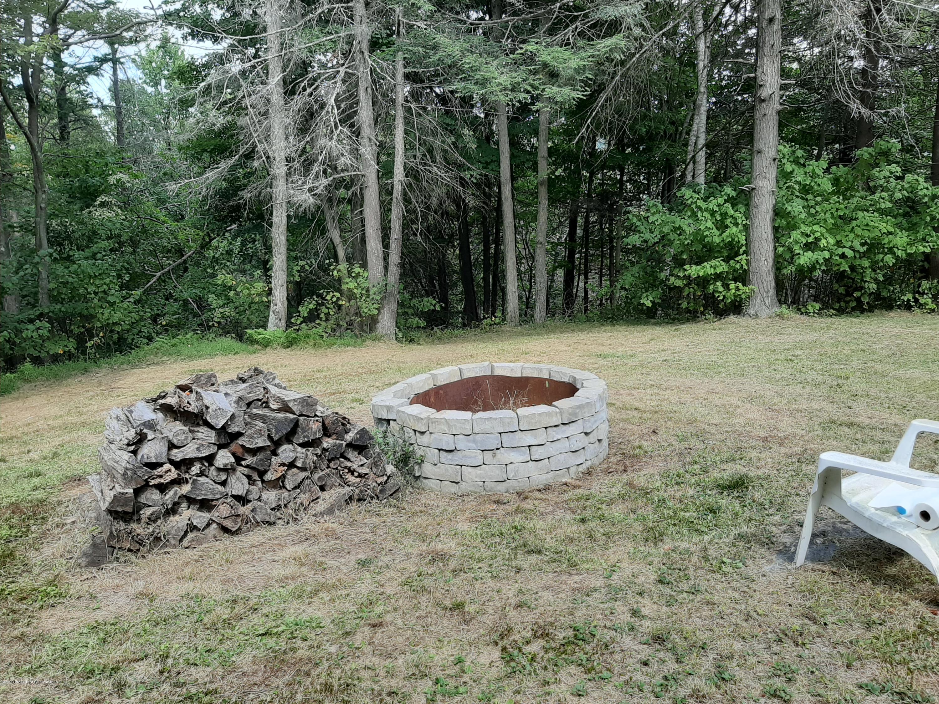 669 Mountain Road Mehoopany, PA 18629 - Photo 10 of 11 Gallery Image 10