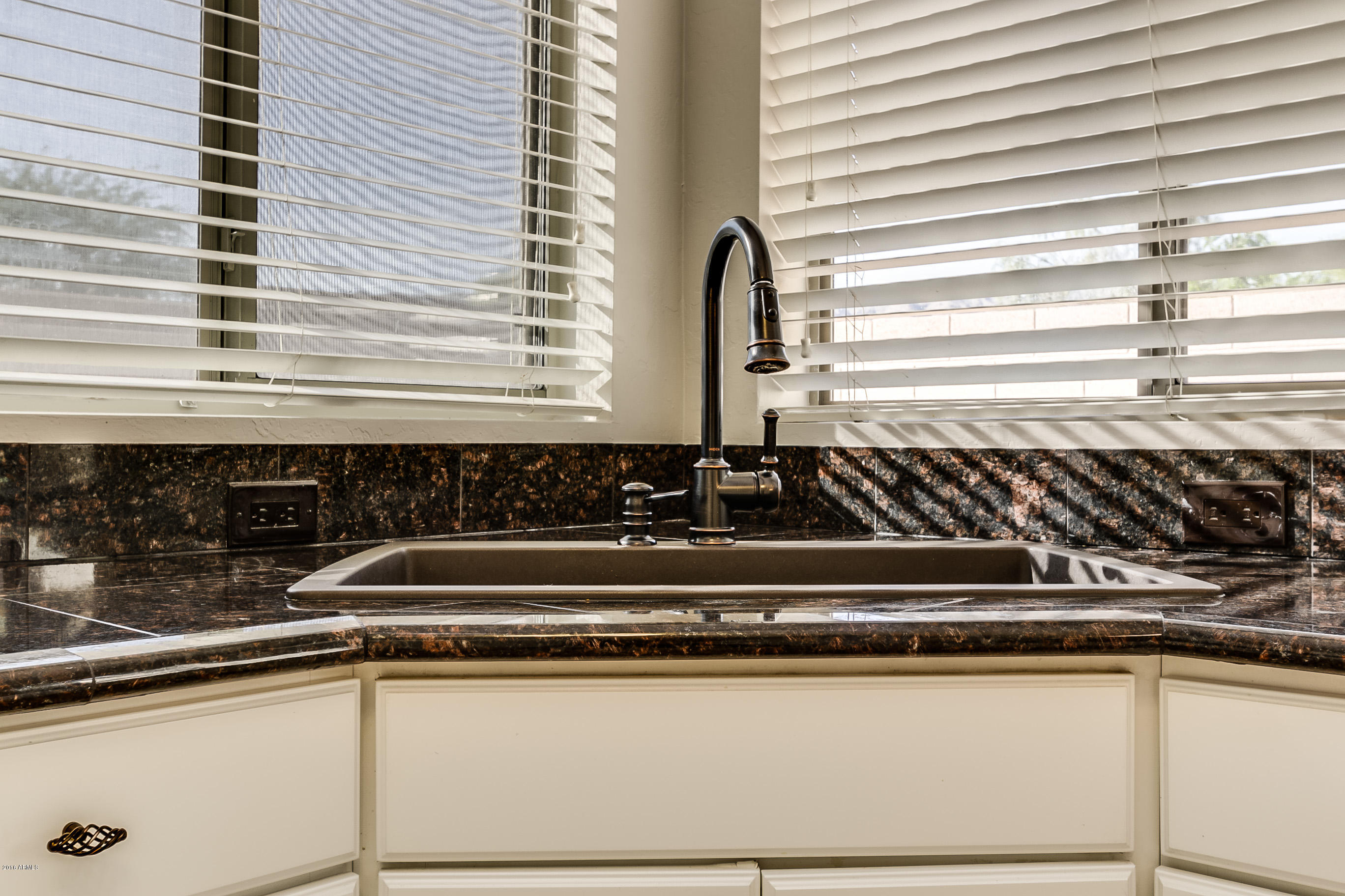 16614 South Magenta Road Phoenix, AZ 85048 - Photo 5 of 31 Magenta-013