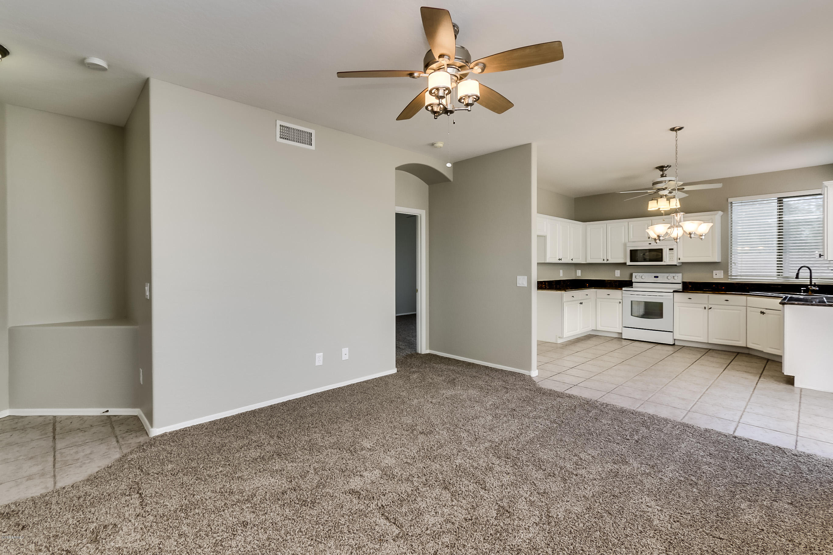 16614 South Magenta Road Phoenix, AZ 85048 - Photo 8 of 31 Magenta-005
