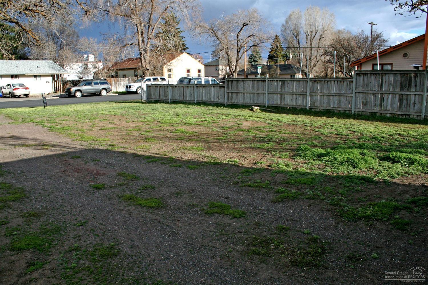239 Southwest 11th Street, Unit 4 Redmond, OR 97756 - Photo 2 of 7 Additional Photo