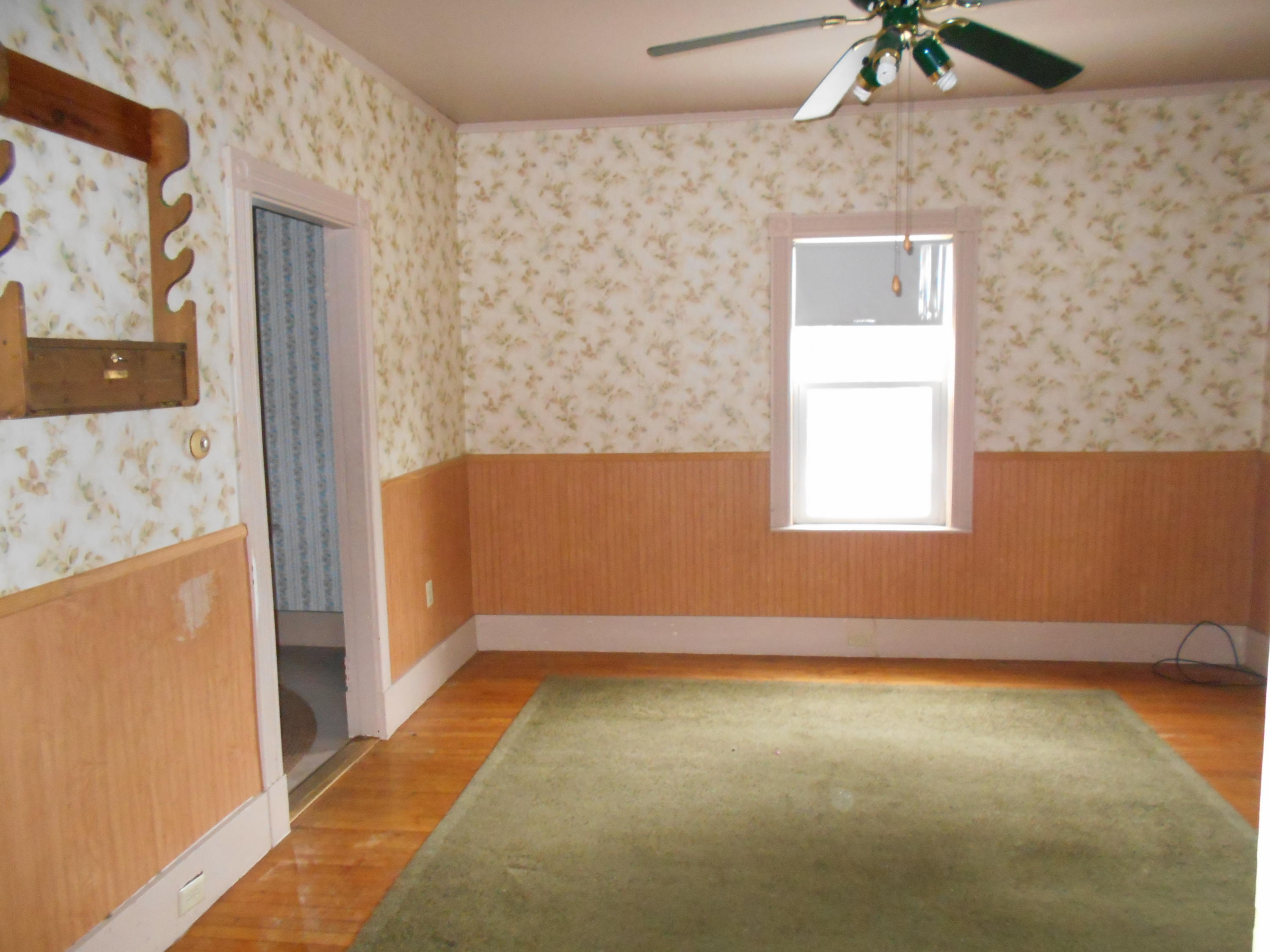121 Poplar Street Millinocket, ME 04462 - Photo 10 of 24 DSCN4031