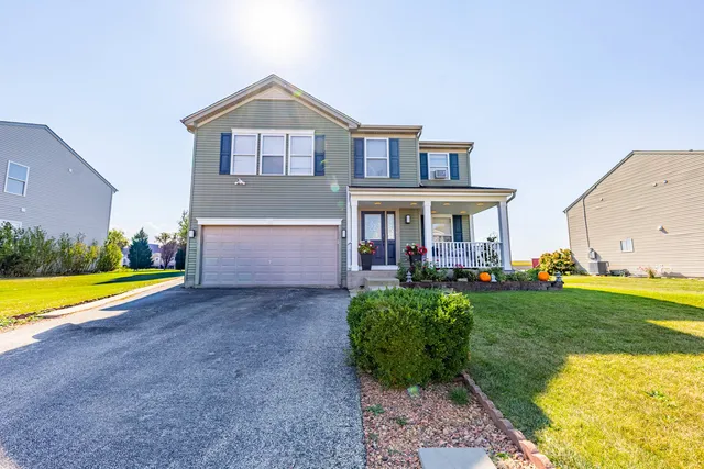 $319,900 | 2803 Huntington Drive, Belvidere, IL 61008