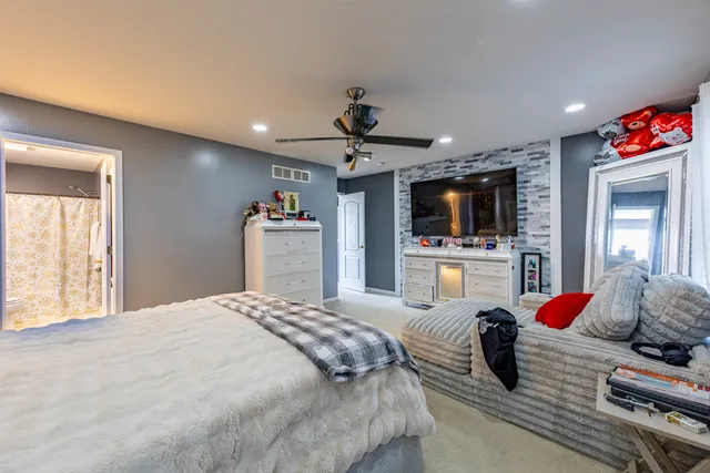 $319,900 | 2803 Huntington Drive, Belvidere, IL 61008