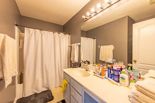 $319,900 | 2803 Huntington Drive, Belvidere, IL 61008