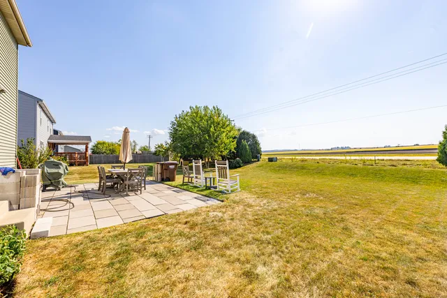 $319,900 | 2803 Huntington Drive, Belvidere, IL 61008