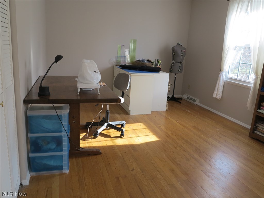 5710 Caranor Road Kent, OH 44240 - Photo 27 of 35 This is 1/2 of Bedroom #3 that besides a bedroom makes a great craft area.
