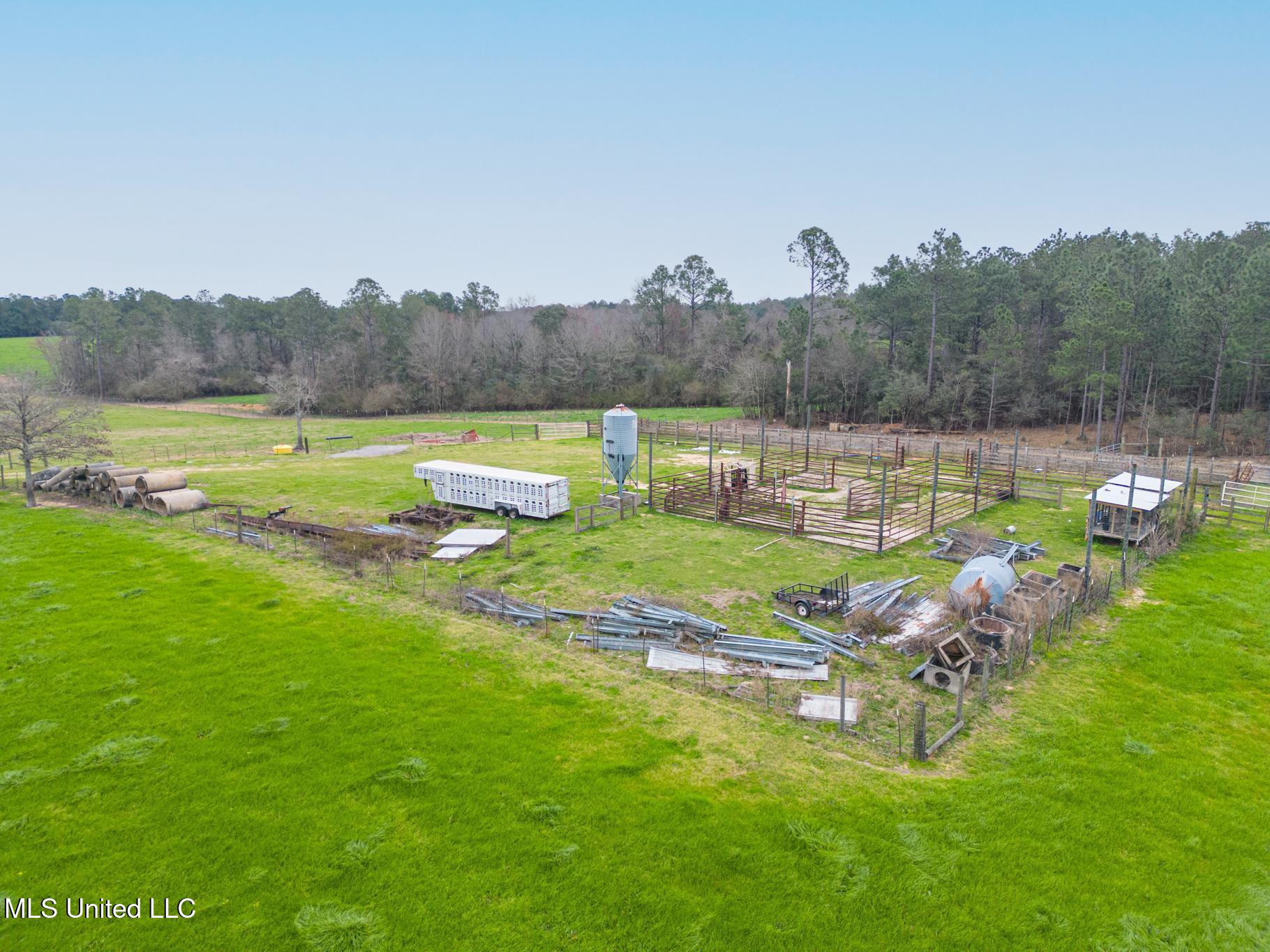 27285 McHenry Road Saucier, MS 39574 - Photo 24 of 26 27285 McHenry-11