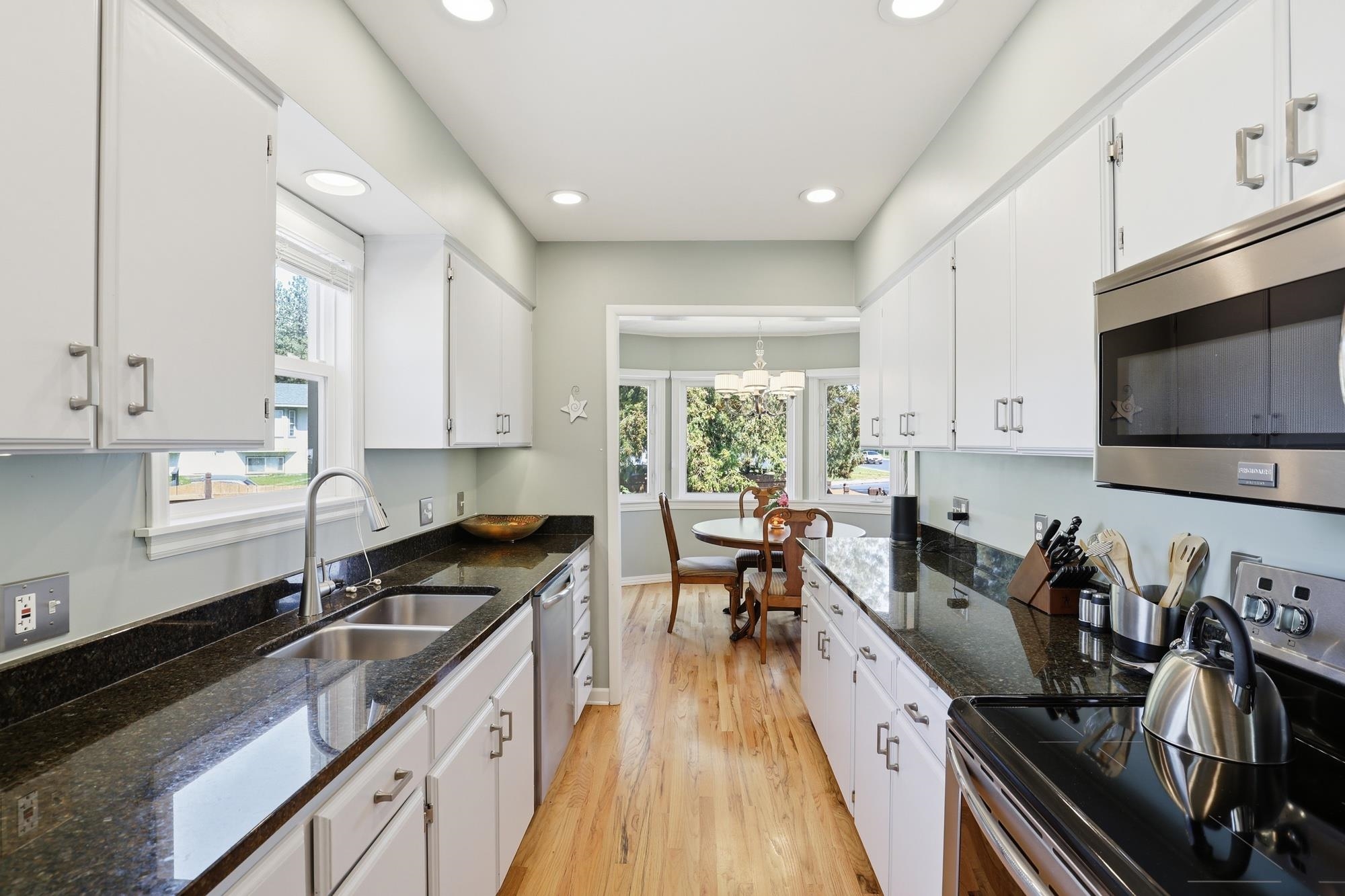 3534 West Wellesley Avenue Spokane, WA 99205 - Photo 6 of 45