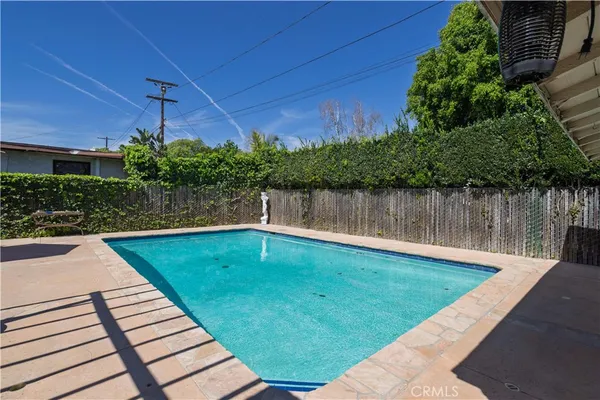 $975,000 | 17101 Gault Street, Lake Balboa, CA 91406