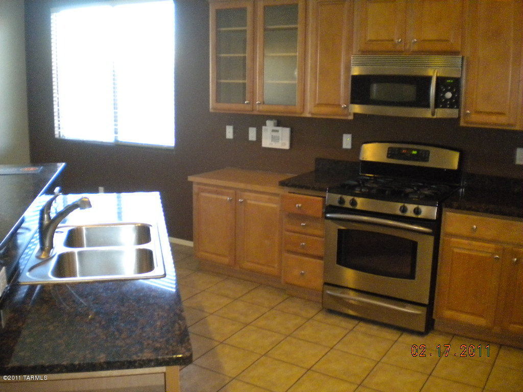 3991 East Ruffian Road Tucson, AZ 85739 - Photo 3 of 12