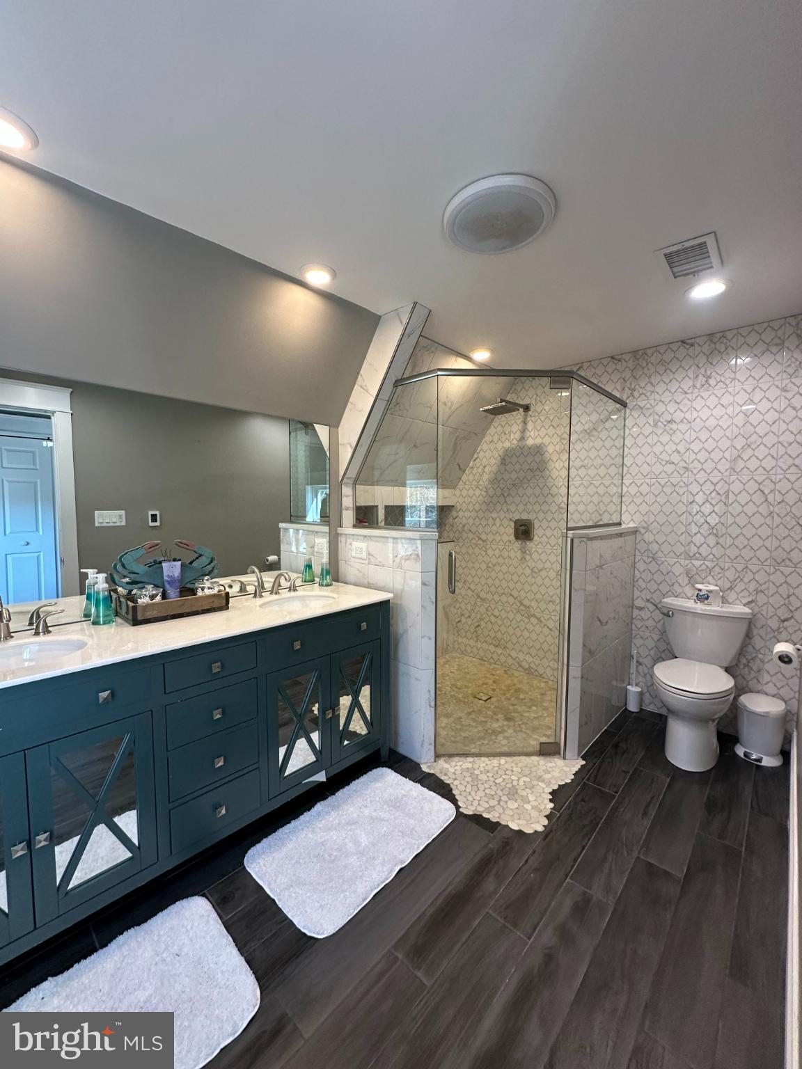 3351 Carroll Road Huntingtown, MD 20639 - Photo 17 of 20 Modern bathroom with elegant finishes.