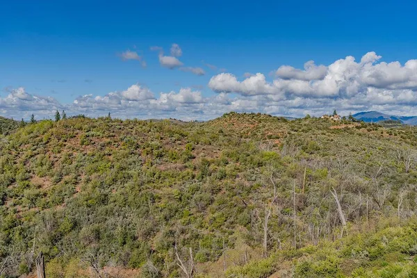 $899,000 | 9515 Ham Luddy Road, Mountain Ranch, CA 95246