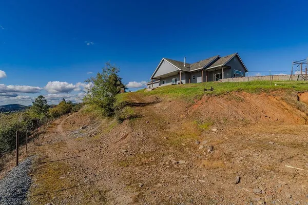 $899,000 | 9515 Ham Luddy Road, Mountain Ranch, CA 95246