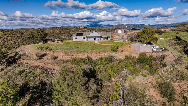 $899,000 | 9515 Ham Luddy Road, Mountain Ranch, CA 95246