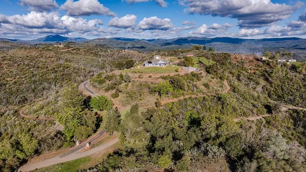 $899,000 | 9515 Ham Luddy Road, Mountain Ranch, CA 95246