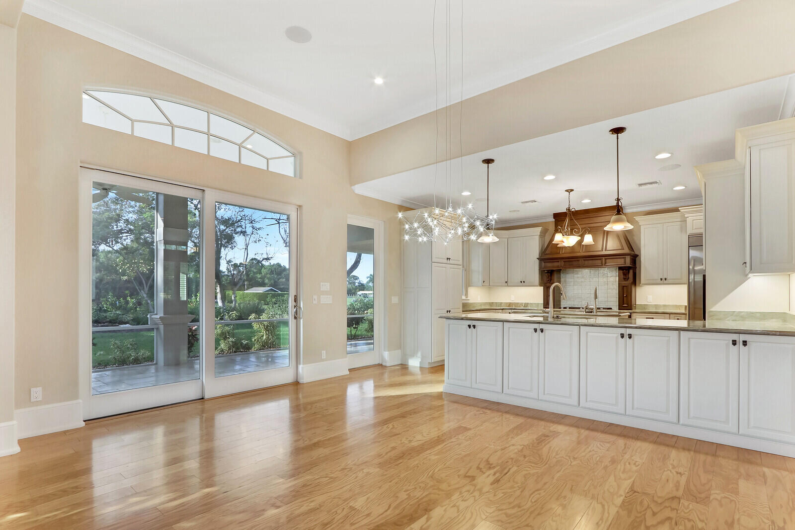 3572 Southeast Court Drive Stuart, FL 34997 - Photo 12 of 64 Great Room