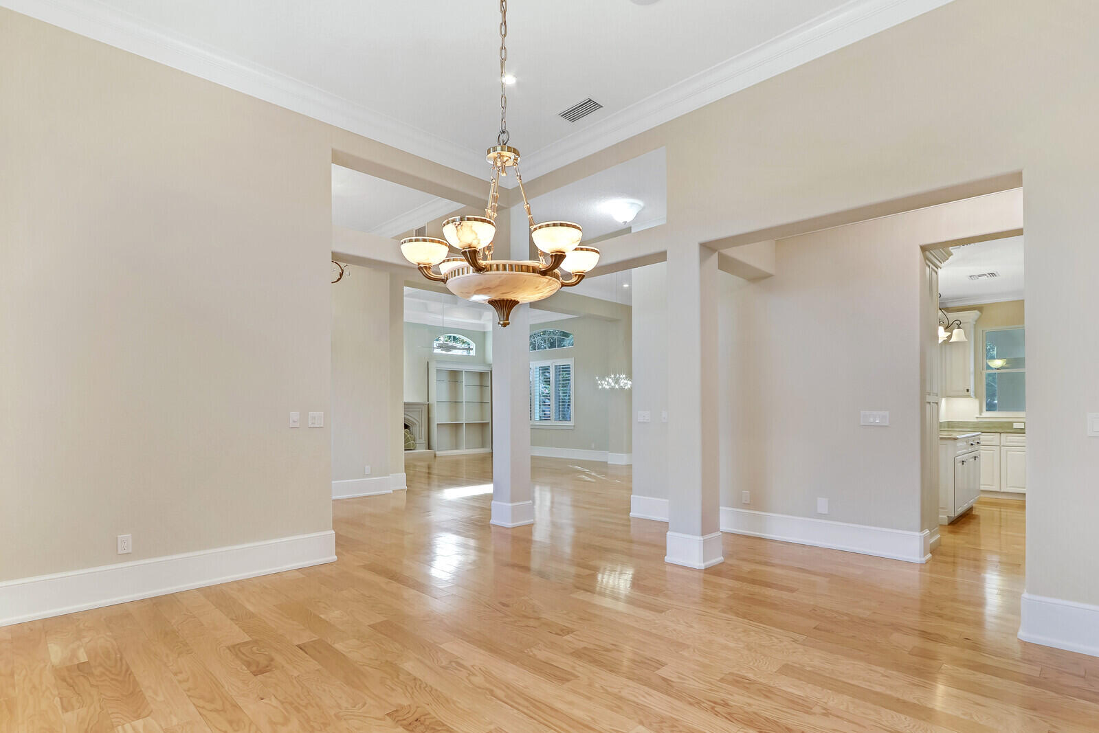 3572 Southeast Court Drive Stuart, FL 34997 - Photo 22 of 64 Formal Dining