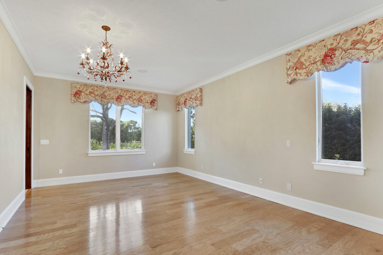 3572 Southeast Court Drive Stuart, FL 34997 - Photo 26 of 64 Primary Bedroom