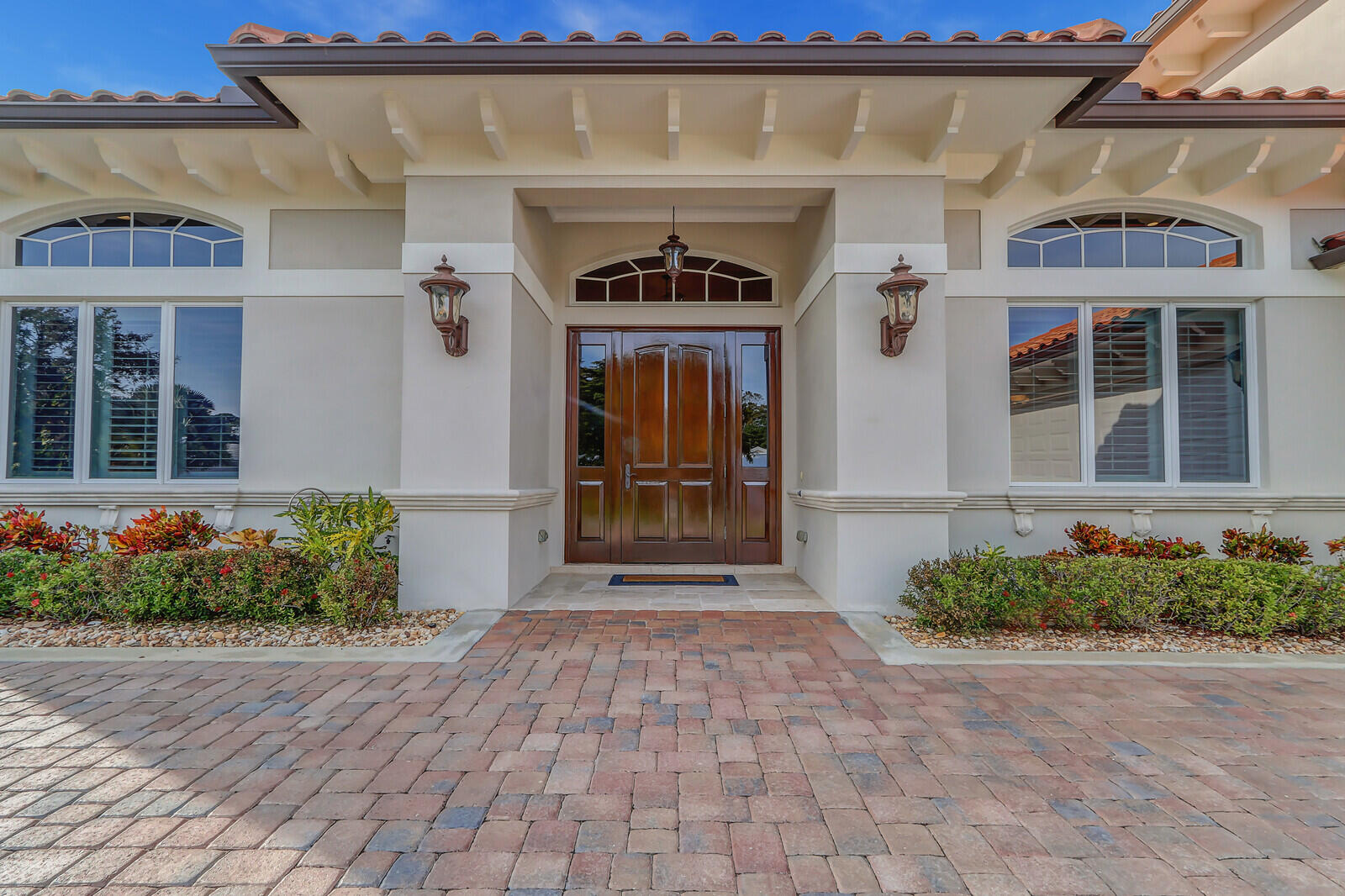 3572 Southeast Court Drive Stuart, FL 34997 - Photo 4 of 64 Entry