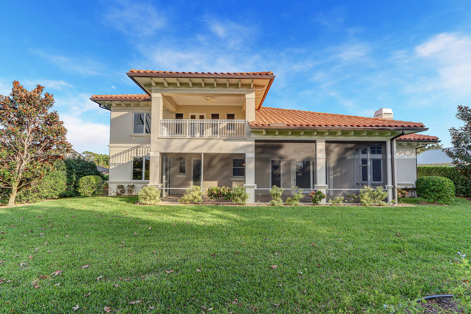 3572 Southeast Court Drive Stuart, FL 34997 - Photo 46 of 64 Exterior Back
