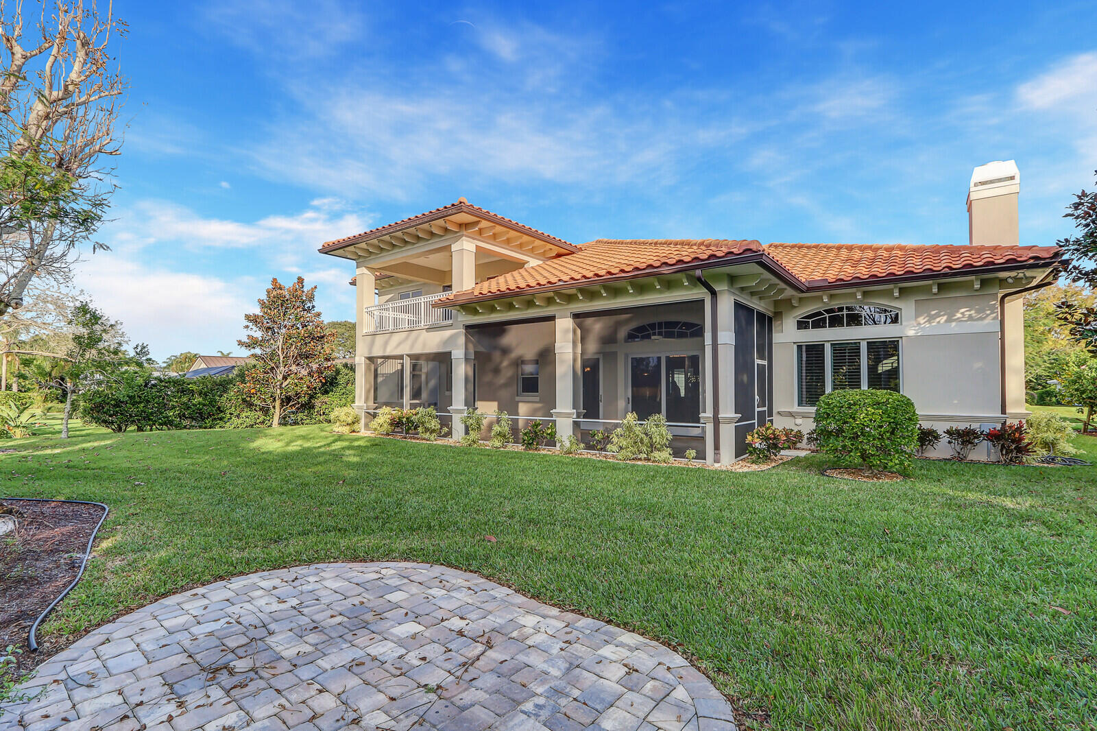 3572 Southeast Court Drive Stuart, FL 34997 - Photo 47 of 64 Exterior Back