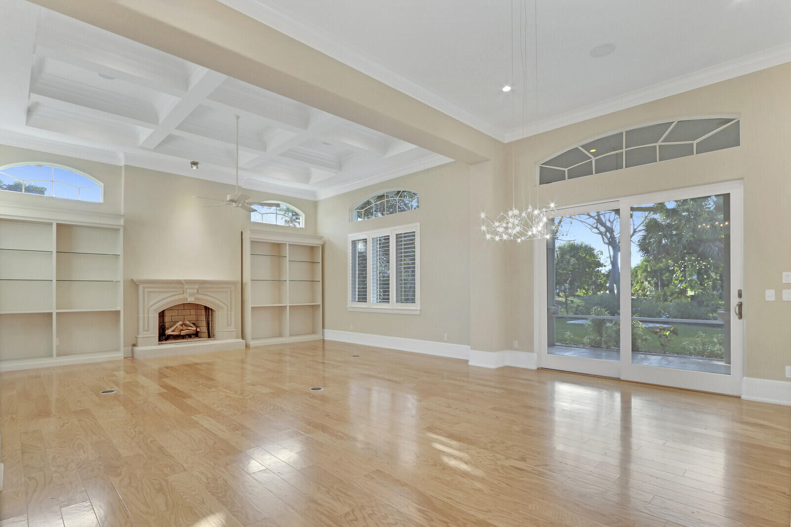 3572 Southeast Court Drive Stuart, FL 34997 - Photo 9 of 64 Great Room