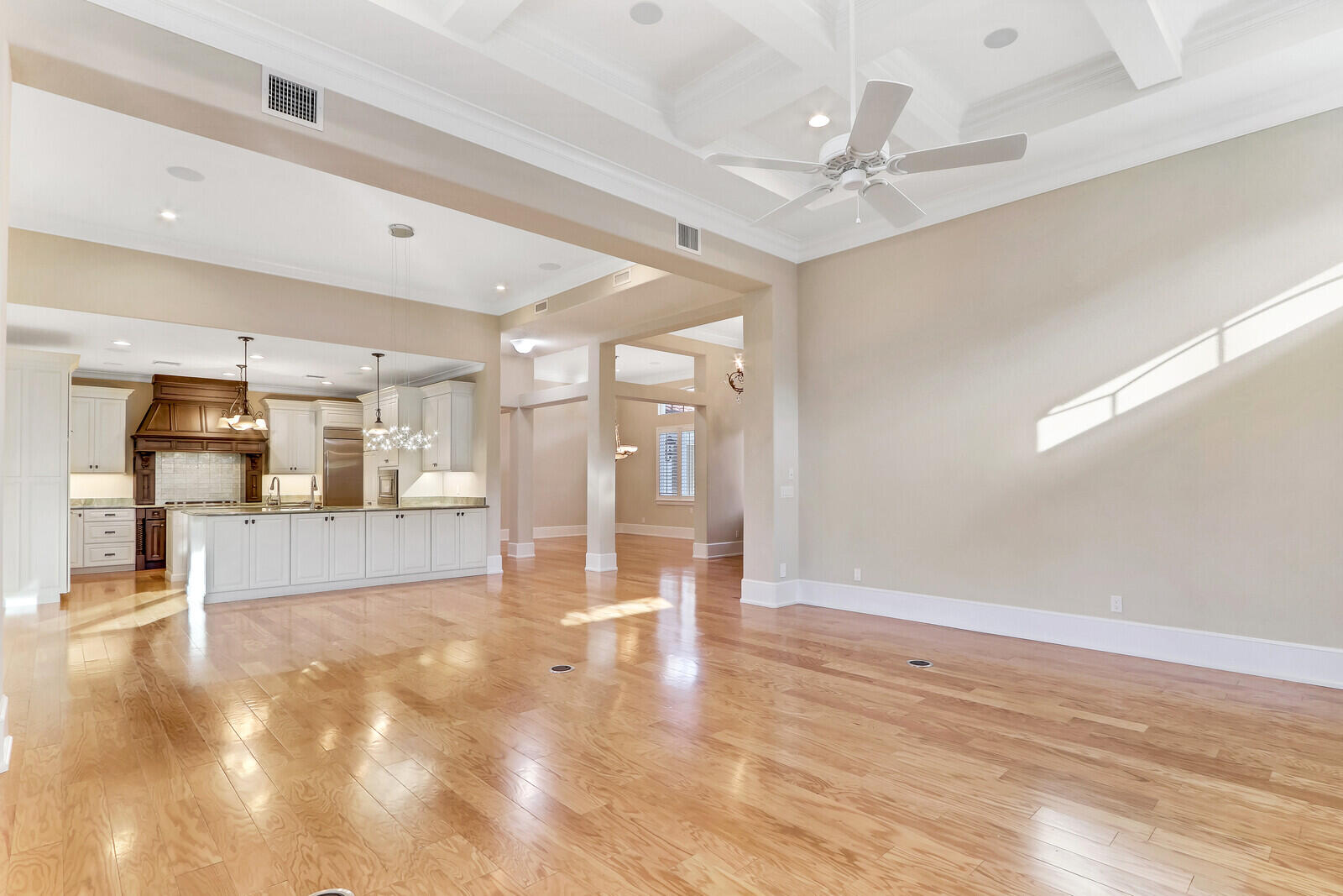 3572 Southeast Court Drive Stuart, FL 34997 - Photo 10 of 64 Great Room