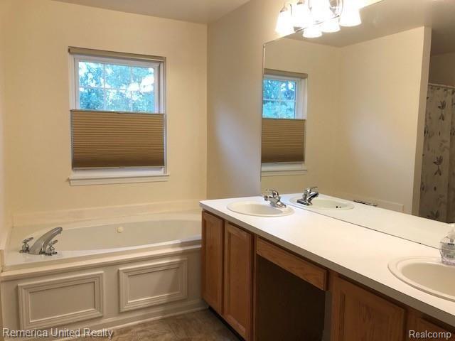 5860 Hathaway Road Canton, MI 48187 - Photo 36 of 48 IMG_0736.jpg