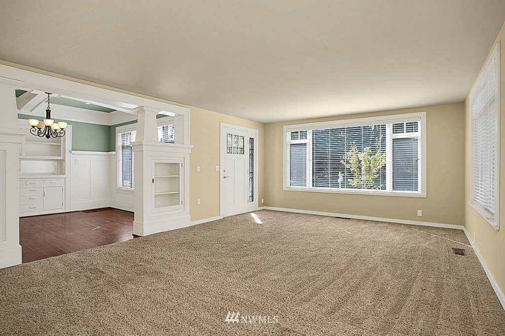 21407 9th Avenue Southeast Bothell, WA 98021 - Photo 2 of 16