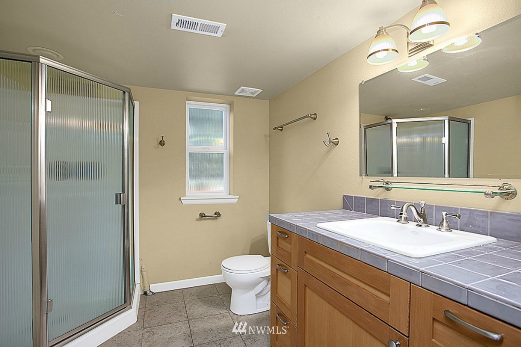 21407 9th Avenue Southeast Bothell, WA 98021 - Photo 11 of 16