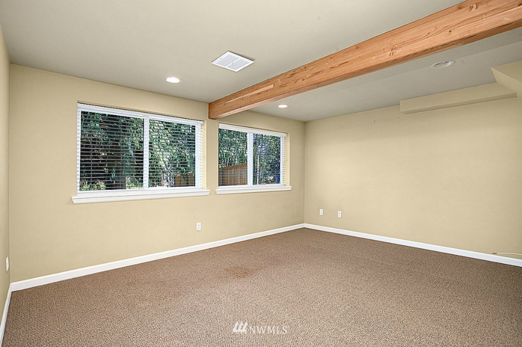 21407 9th Avenue Southeast Bothell, WA 98021 - Photo 12 of 16
