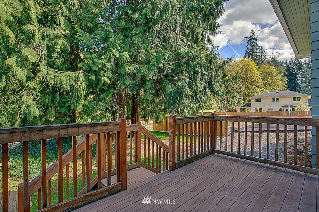 21407 9th Avenue Southeast Bothell, WA 98021 - Photo 15 of 16