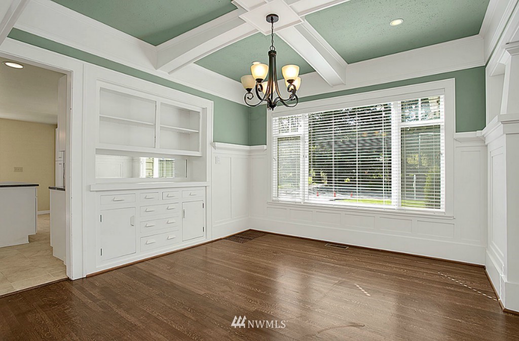 21407 9th Avenue Southeast Bothell, WA 98021 - Photo 3 of 16